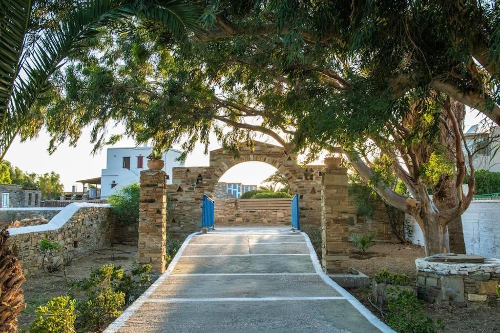 Θἔρως Apartment Tínos Exterior foto