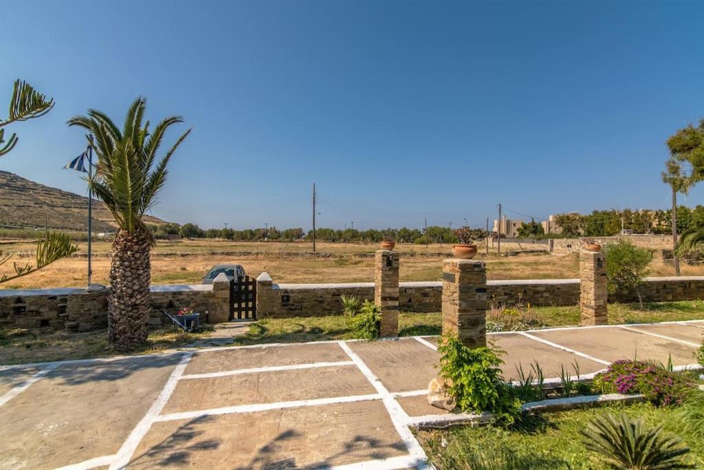 Θἔρως Apartment Tínos Exterior foto